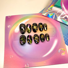 Load image into Gallery viewer, Claddagh Chrome Luxury Press on Nails