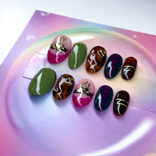Load image into Gallery viewer, Claddagh Mix & Match - Luxury Press on Nails