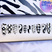Load image into Gallery viewer, Twiggy - Monochrome Mix N Match - 60s Inspired Luxury Press On Nail Set - Deluxe Collection 009