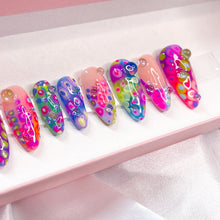 Load image into Gallery viewer, Petri- 3D Luxury Press On Nail Set - Super Deluxe Nail art Collection 005