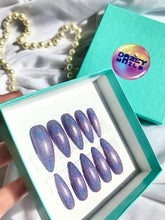 Load image into Gallery viewer, LILAC HOLO - Luxury Press On Nail Set - Classics Collection 001