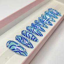 Load image into Gallery viewer, ‘Pearl Waves’- Luxury Press-On Nails set / Deluxe Collection 021