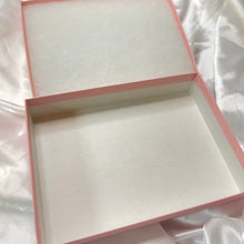Load image into Gallery viewer, Large Pink Rectangle Dazey Gift Box for Nails (Recommend for 3-4 nail sets)