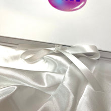 Load image into Gallery viewer, Large White Rectangle Dazey Gift Box for Nails (Recommend for 3-4 nail sets)