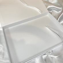 Load image into Gallery viewer, Large White Rectangle Dazey Gift Box for Nails (Recommend for 3-4 nail sets)