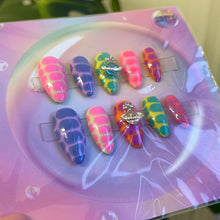 Load image into Gallery viewer, READY TO SHIP: ‘VIVI’ Press On Nails - Size Small Medium Almond
