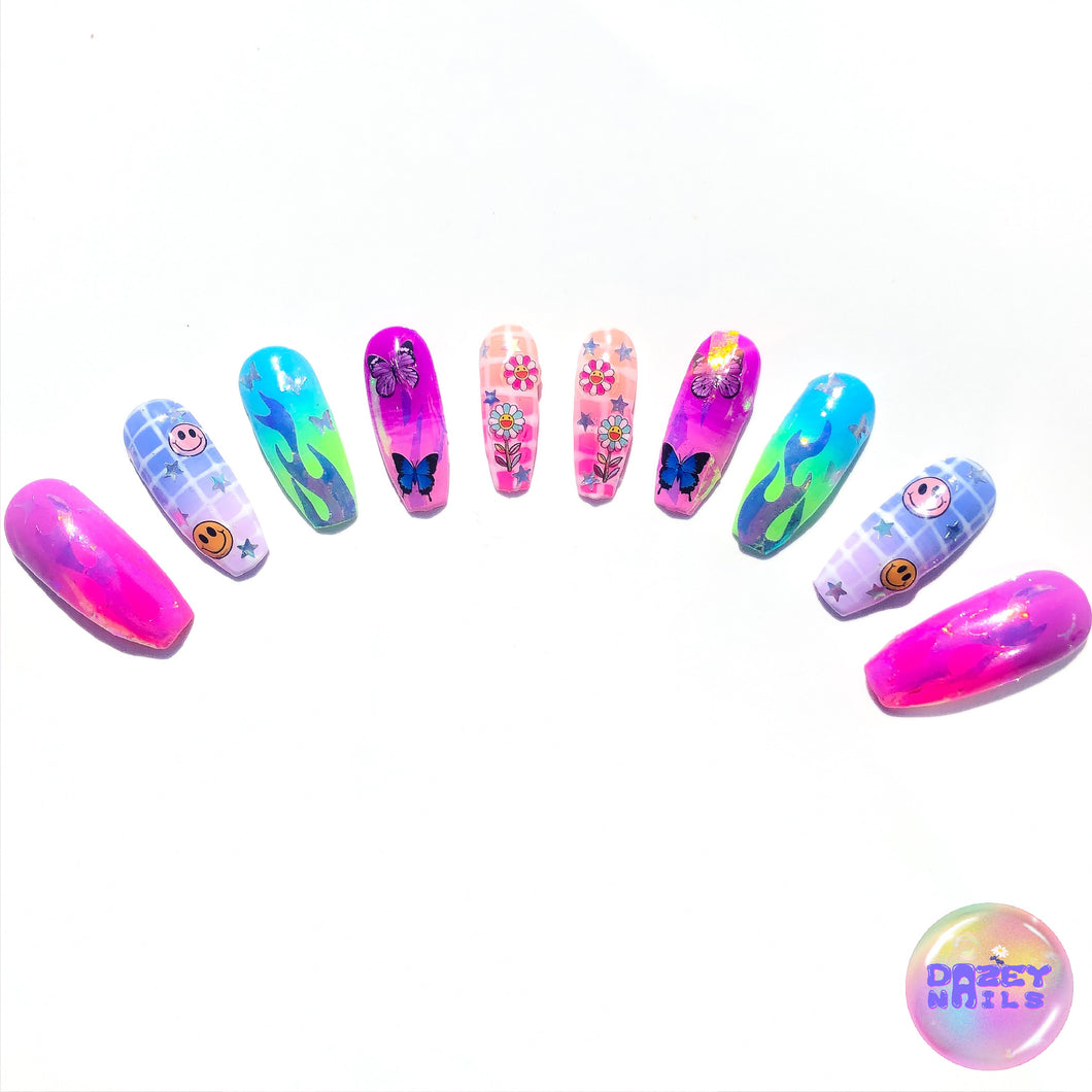 Daydream - Luxury Press On Nail Set - Deluxe Collection 001